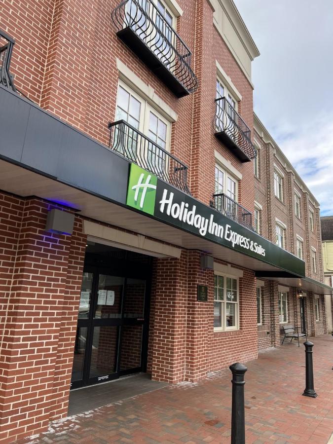 Holiday Inn Express & Suites - Dahlonega - University Area By Ihg Exterior foto